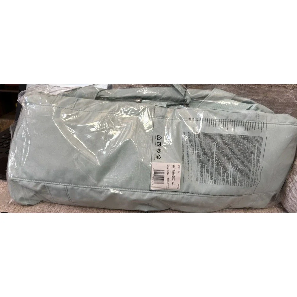 NEW Nike Gym Club Duffle Bag Women Training Bag Sports Duffle Bag 24L Teal Jade